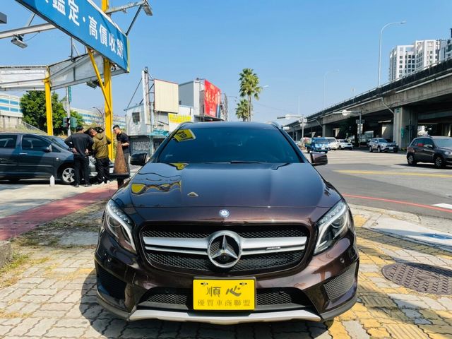 M-BENZ賓士 GLA200D  第1張相片