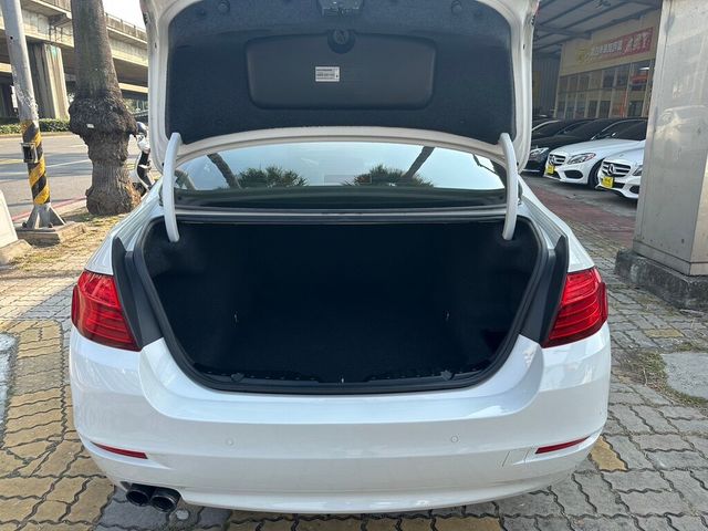 BMW寶馬 520D  第13張相片