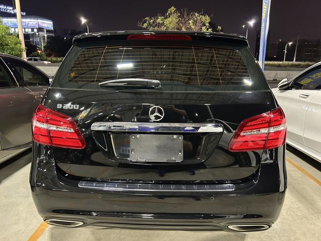 M-BENZ賓士 B200  第11張相片