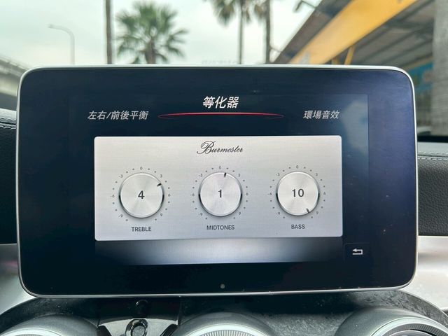 M-BENZ賓士 C300  第8張相片