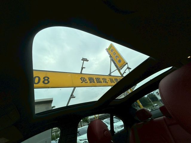 M-BENZ賓士 C300  第12張相片