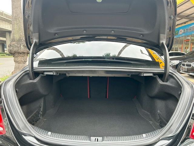 M-BENZ賓士 C300  第17張相片