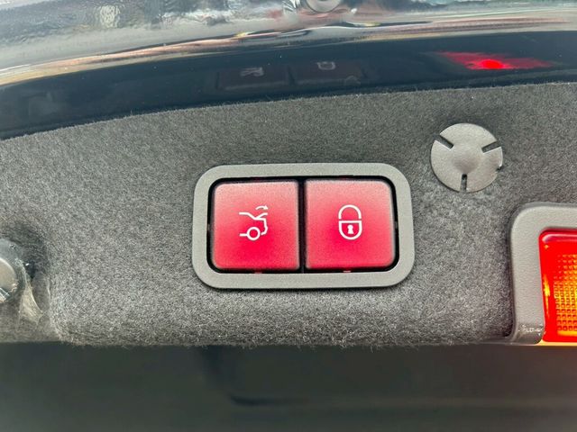 M-BENZ賓士 C300  第18張相片