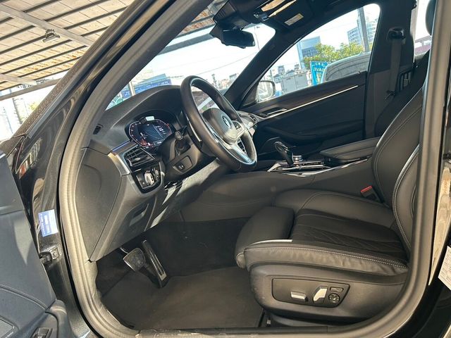 BMW寶馬 520I  第2張相片