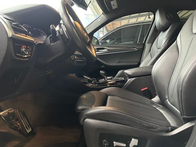 BMW寶馬 X4 XDRIVE30I  第3張相片