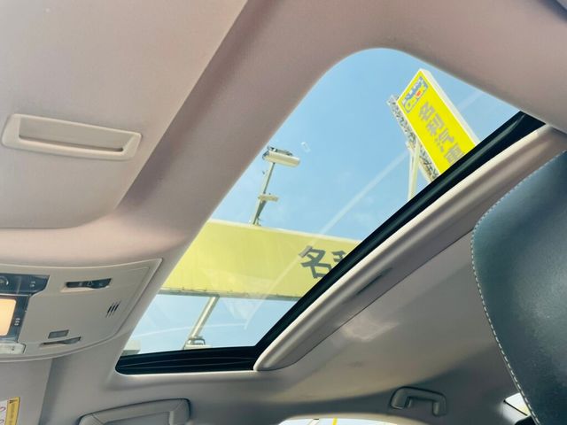 LEXUS凌志 ES300H  第9張相片