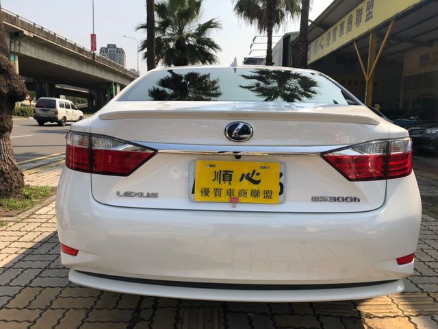 LEXUS凌志 ES300H  第10張相片