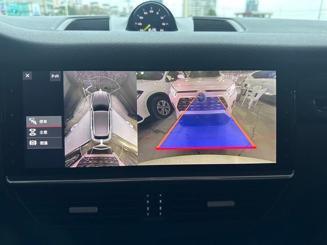 PORSCHE保時捷 CAYENNE  第8張相片
