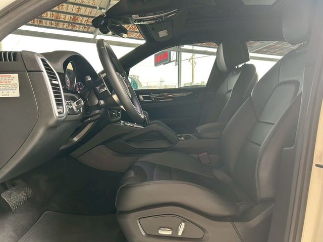 PORSCHE保時捷 CAYENNE  第2張相片