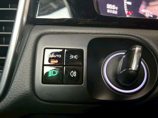 PORSCHE保時捷 CAYENNE  第11張相片