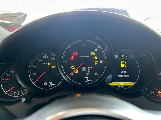 PORSCHE保時捷 CAYENNE  第4張相片
