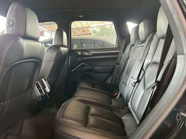 PORSCHE保時捷 CAYENNE  第10張相片