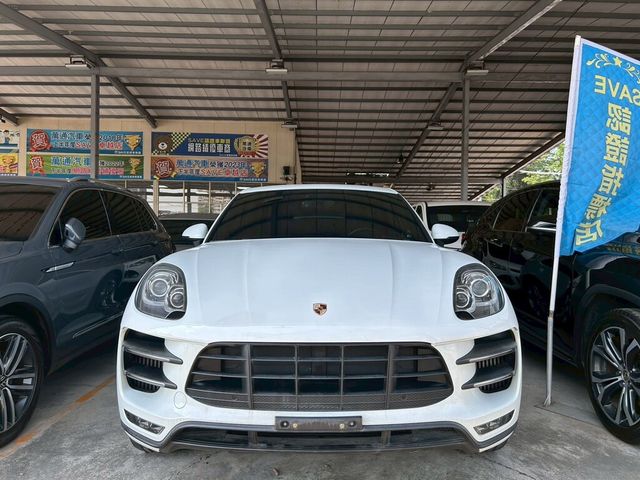 PORSCHE保時捷 MACAN TURBO  第2張相片