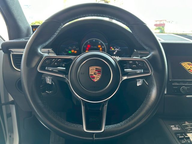 PORSCHE保時捷 MACAN TURBO  第5張相片