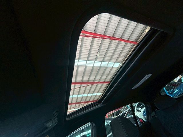 BMW寶馬 M135I  第11張相片