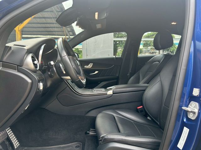 M-BENZ賓士 GLC300 AMG COUPE  第3張相片