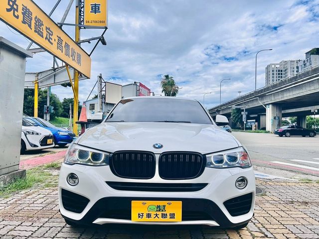 BMW寶馬 X4 XDRIVE28I  第2張相片