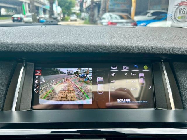 BMW寶馬 X4 XDRIVE28I  第6張相片