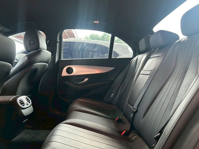 M-BENZ賓士 E200  第14張相片