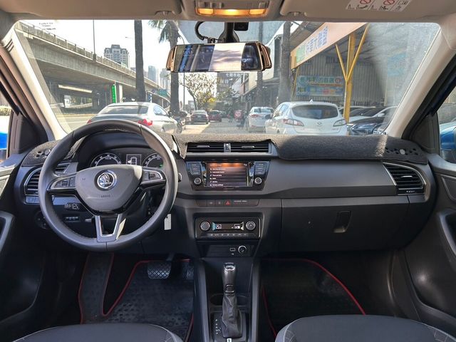 SKODA司科達 FABIA COMBI  第11張相片