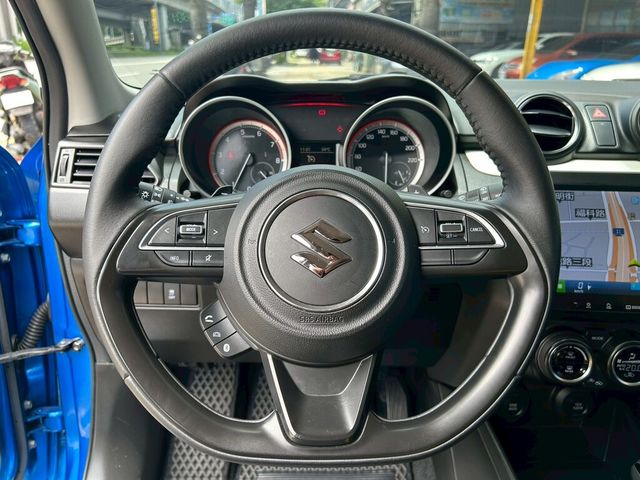 SUZUKI鈴木 SWIFT  第4張相片