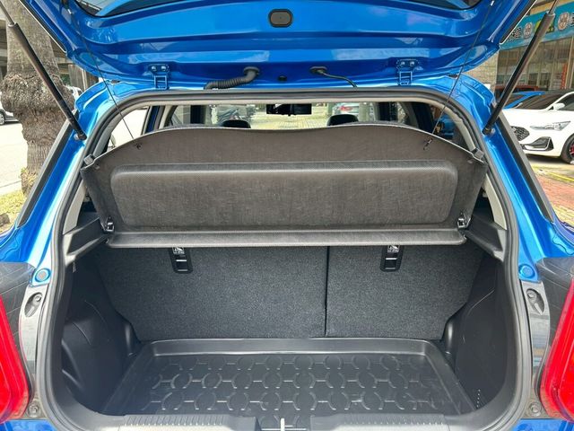 SUZUKI鈴木 SWIFT  第12張相片