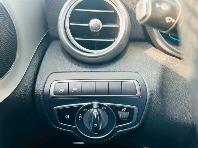 M-BENZ賓士 C300 COUPE  第10張相片