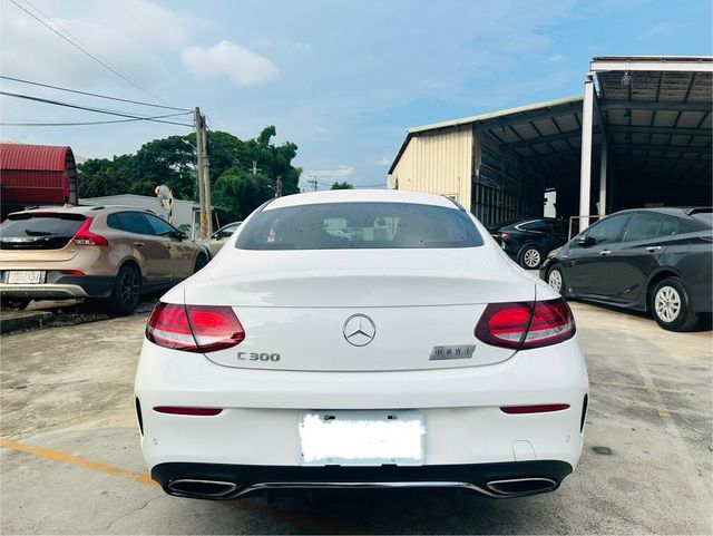 M-BENZ賓士 C300 COUPE  第19張相片