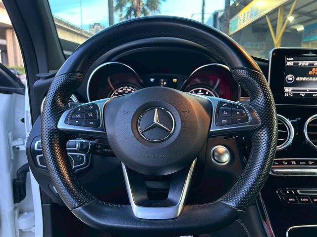 M-BENZ賓士 GLC250  第4張相片