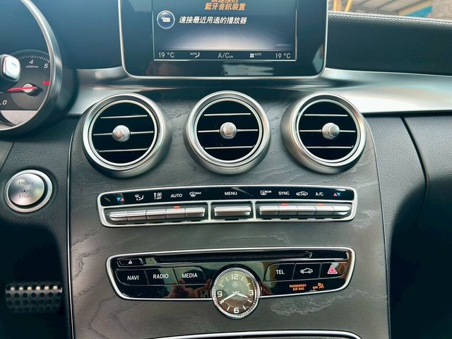 M-BENZ賓士 C300  第8張相片