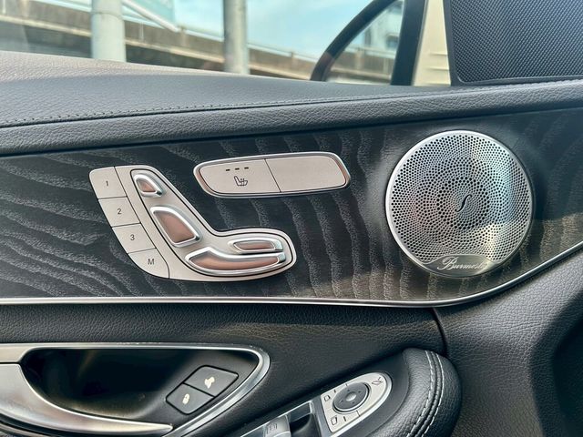 M-BENZ賓士 C300  第10張相片