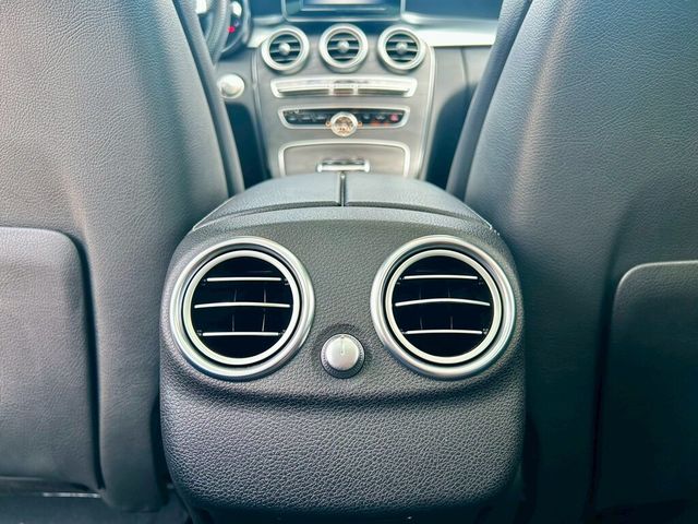 M-BENZ賓士 C300  第15張相片