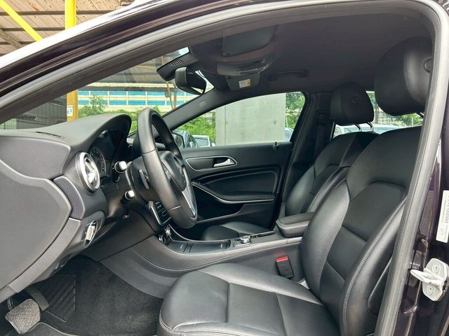 M-BENZ賓士 A180  第3張相片
