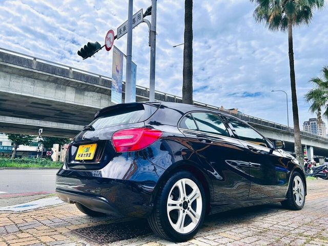 M-BENZ賓士 A180  第10張相片