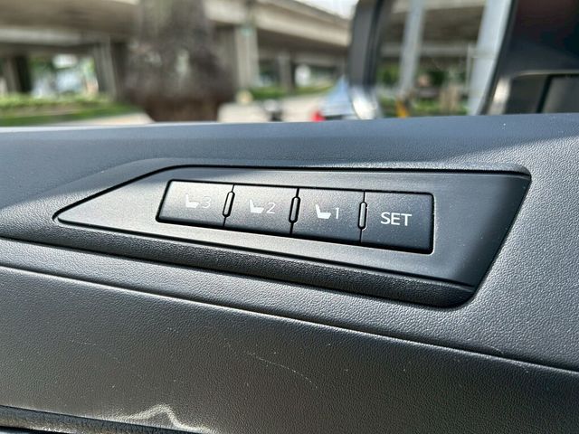 TOYOTA豐田 ALPHARD  第11張相片