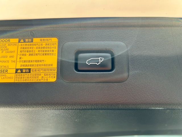 TOYOTA豐田 ALPHARD  第18張相片