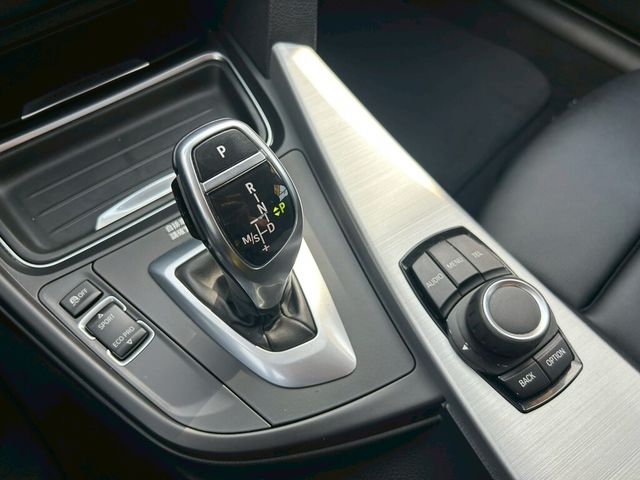 BMW寶馬 320I SEDAN ZA  第7張相片