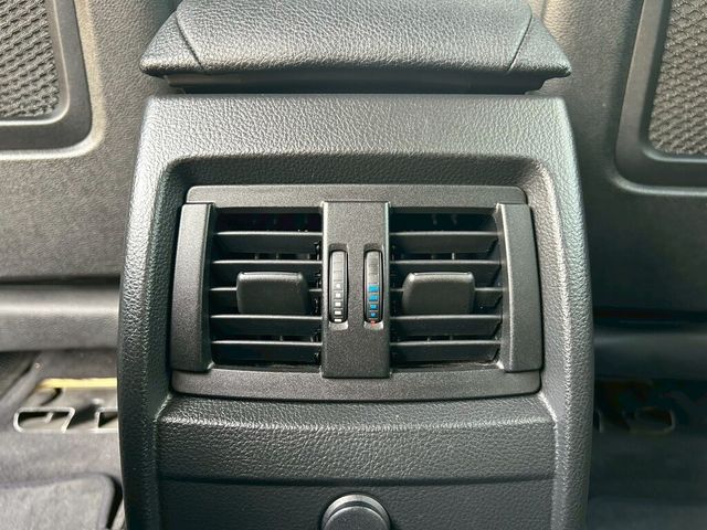 BMW寶馬 320I SEDAN ZA  第11張相片