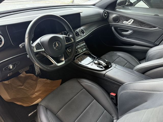 M-BENZ賓士 E200  第11張相片