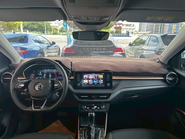 SKODA司科達 FABIA  第13張相片