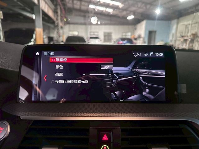 BMW寶馬 X4 XDRIVE28I  第9張相片
