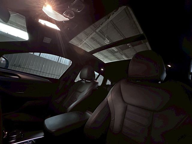 BMW寶馬 X4 XDRIVE28I  第12張相片