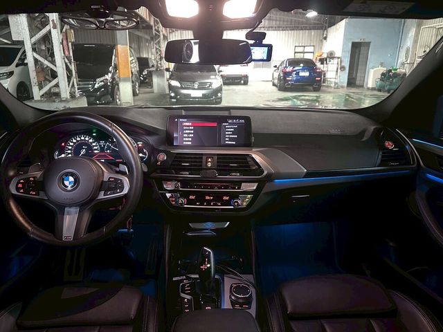BMW寶馬 X4 XDRIVE28I  第13張相片