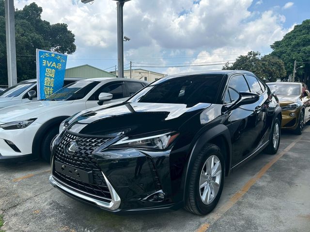 LEXUS凌志 UX250H  第1張相片
