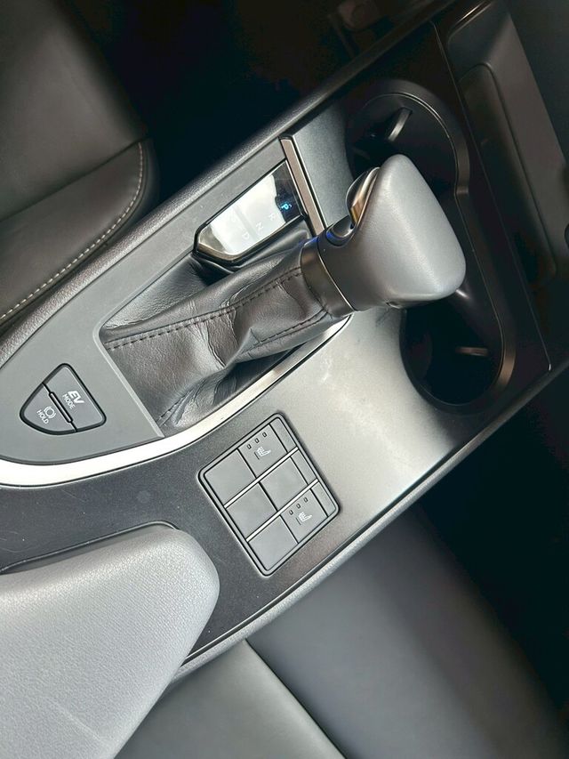 LEXUS凌志 UX250H  第10張相片