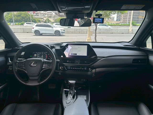 LEXUS凌志 UX250H  第11張相片