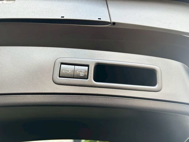 LEXUS凌志 UX250H  第13張相片