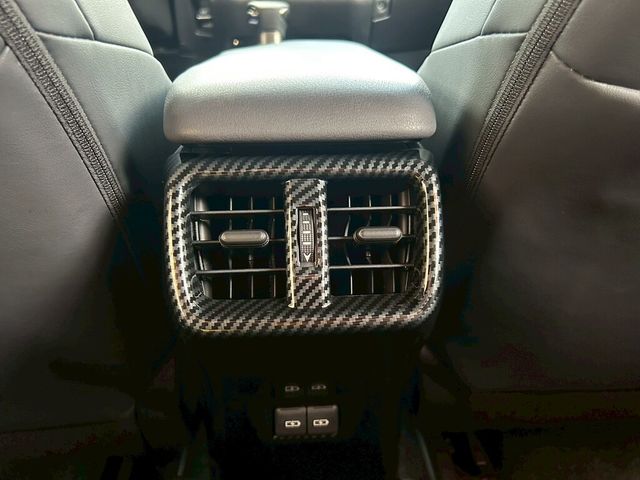 LEXUS凌志 UX250H  第15張相片