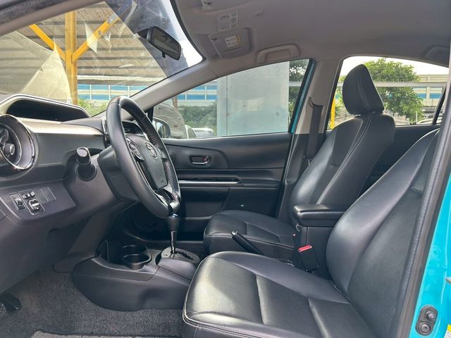 TOYOTA豐田 PRIUS C  第3張相片