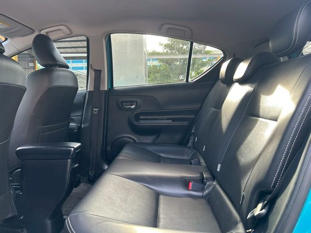 TOYOTA豐田 PRIUS C  第10張相片